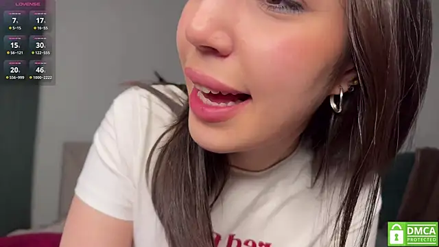 LolaTeaseX webcam