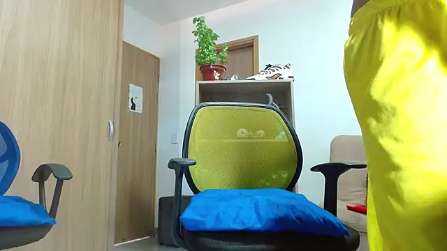skinny23cm webcam