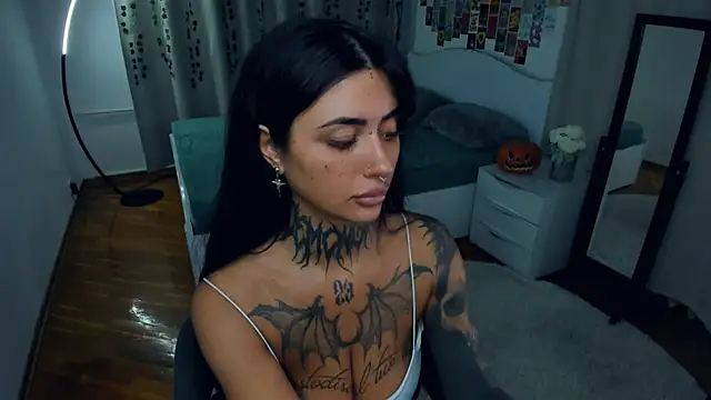 CharimgSabrina webcam