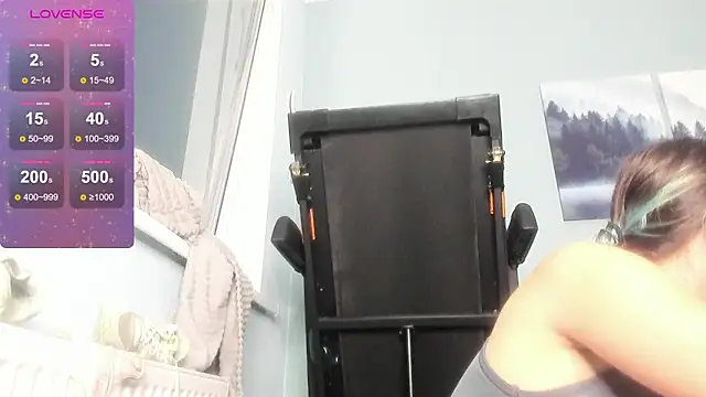 MilaniaCute webcam