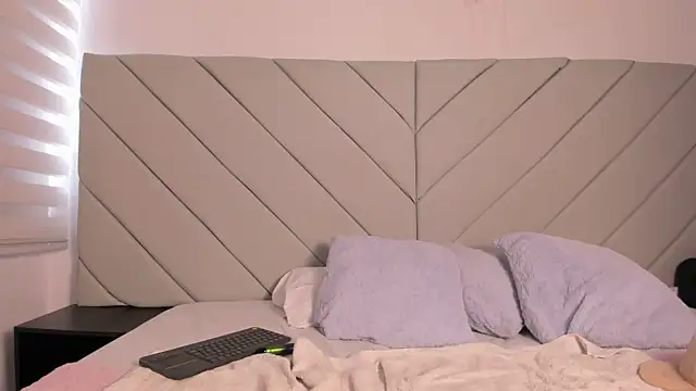 little_kris1 webcam