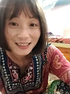 linda_bae00 webcam