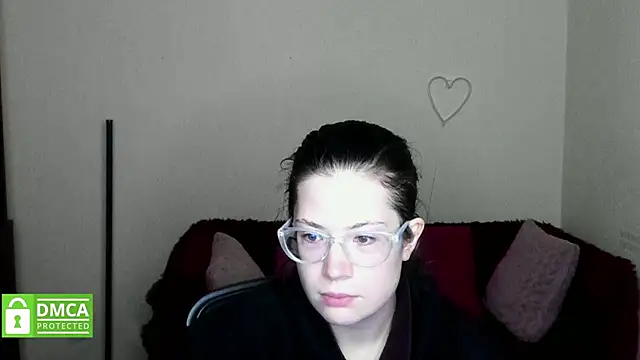 Alicia_redfollow
