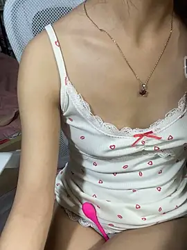 Mina048 webcam