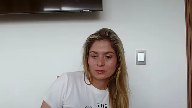 linda-mature43 webcam