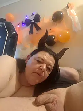 BlacReign webcam