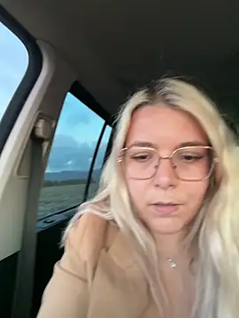 EmyLana webcam