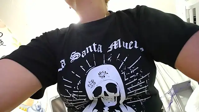 ANA-BULLOCK- webcam
