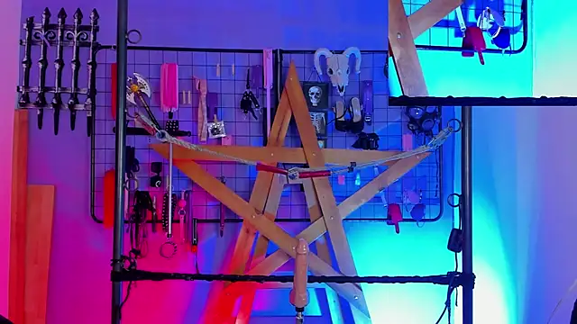 Misstresss_aurora_bdsm webcam