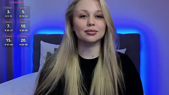 Estella_Elwood webcam
