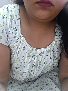 Saffroncutie webcam