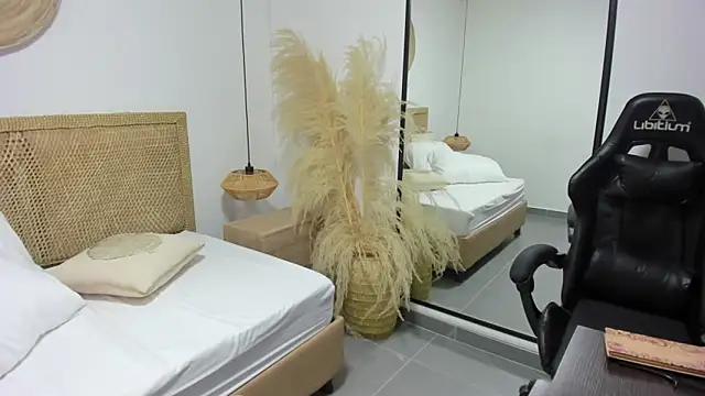 olivia_willoow webcam