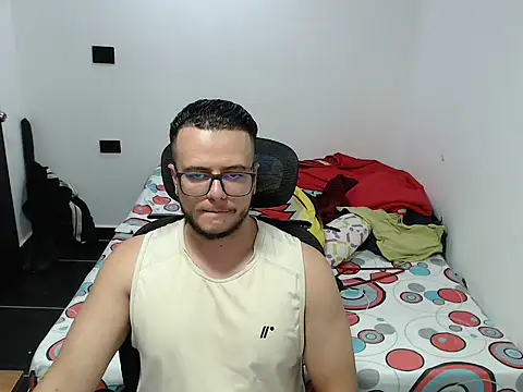 DirtyNotLimits_ webcam