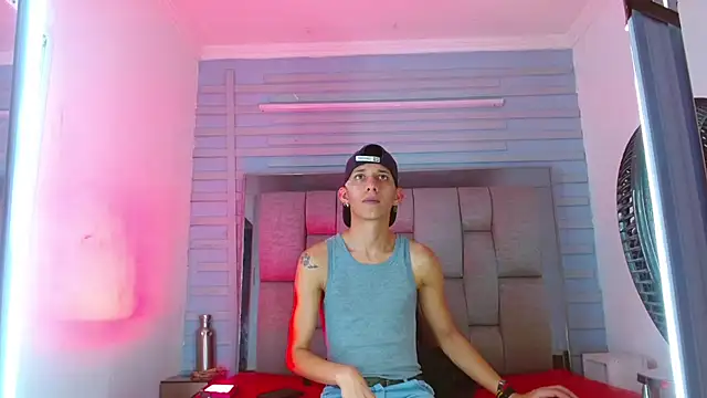 Valentin_Gray webcam