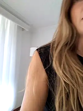 karina_warthon