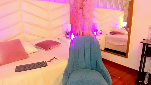 Nina_Ford_ webcam