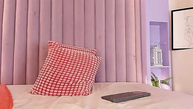 TiffValentinee_ webcam