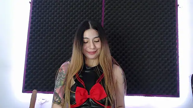 karlamoon23 webcam