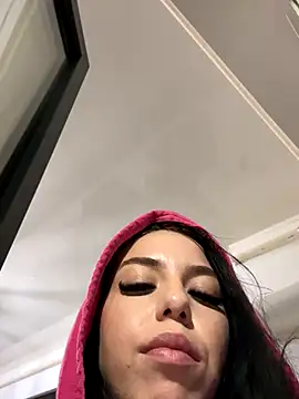 Aillineee1 webcam