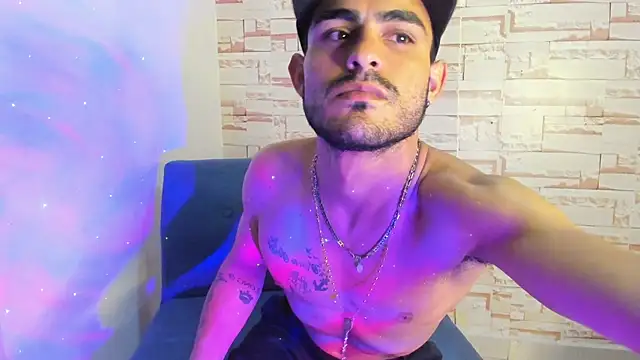 Master_King_Crazzy777 webcam
