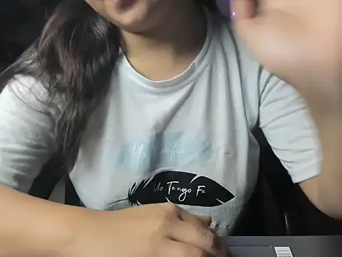 Divya68 webcam
