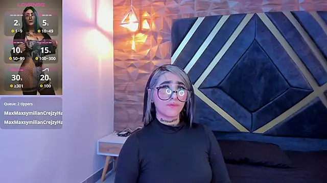 Alahia_Dangelo webcam