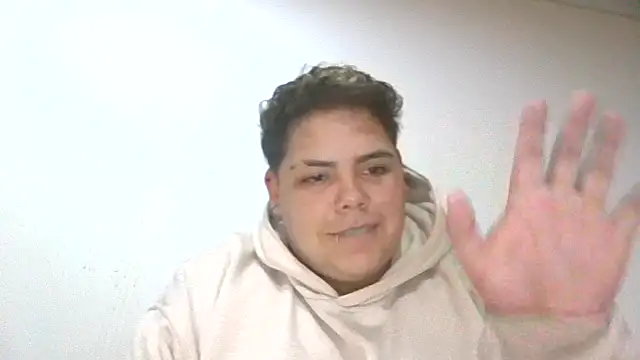 Hailey_Curvy webcam