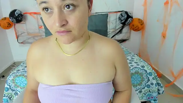 aradia_kiss webcam