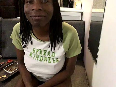 littyleesh1 webcam
