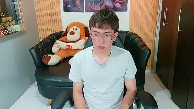 Dominic_Carmine webcam