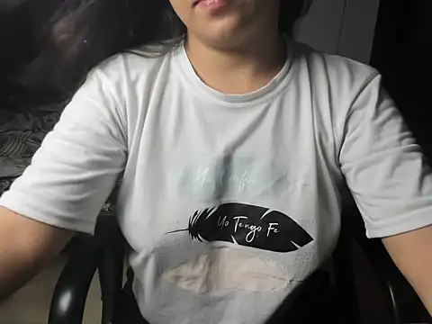 Divya68 webcam