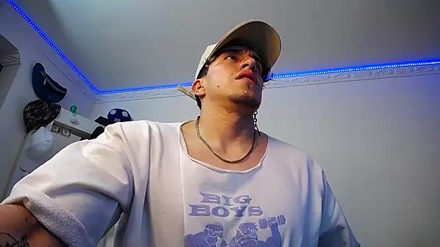 strongboy_ webcam