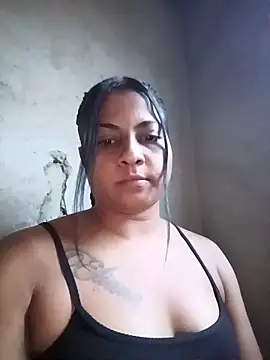 Giselabrunette25 webcam