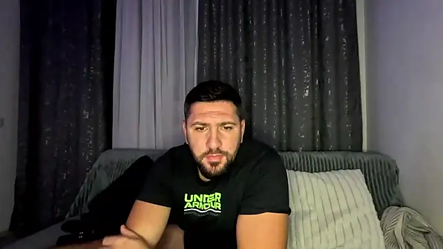 Gold_Alpha_Boy webcam