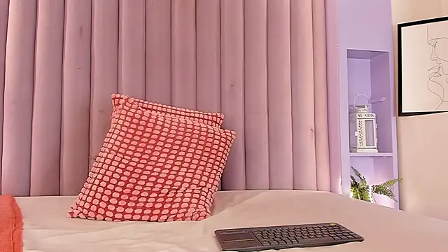 TiffValentinee_ webcam