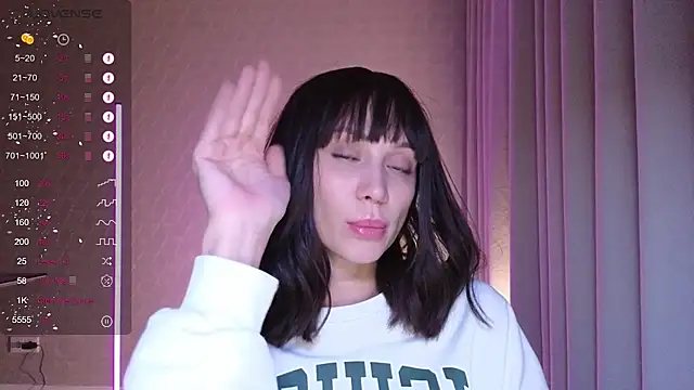 Alice_Wonders webcam