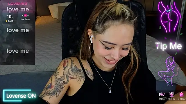 baby__kim - Baby__kim's free webcam - UK Sex Cams