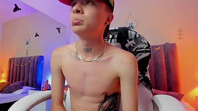 Nascary_Fox webcam