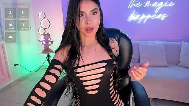 MiaLaurence