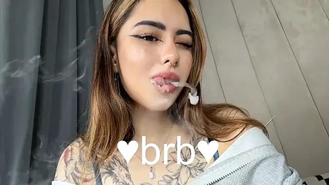 baby__kim webcam