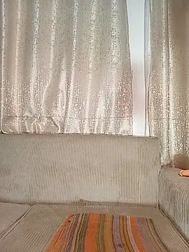 Bella045 webcam