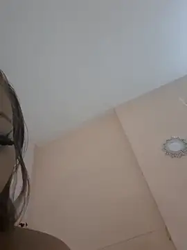 ItsLeyaa webcam