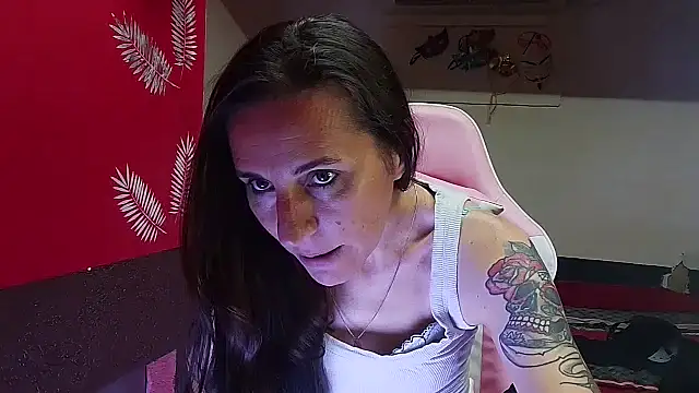 gatitahot-sil@xh webcam