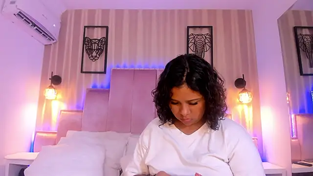 MicaelaGrey webcam