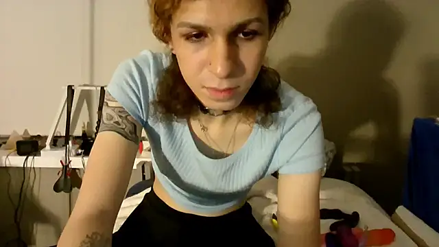 cuddlyavenue webcam