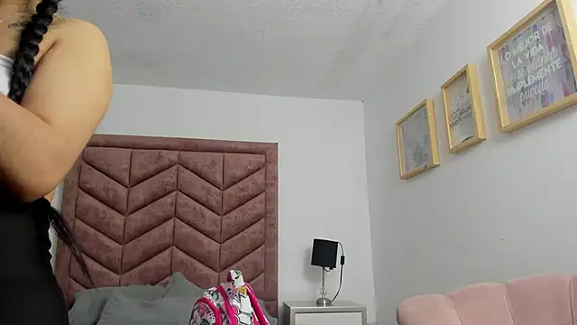 Alanha__ webcam