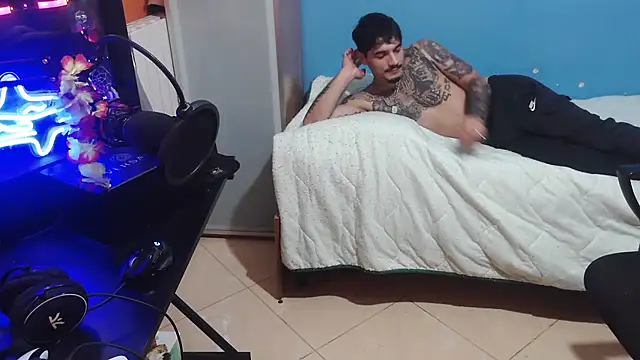 Badboyi1997 webcam