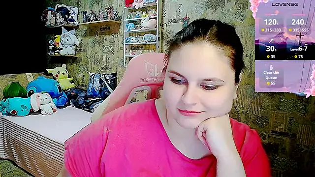WhisperInTheDarkk webcam