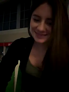 isabella21_ (F young) - RIDE DILDO TOTAL DESNUDE IN TOILET