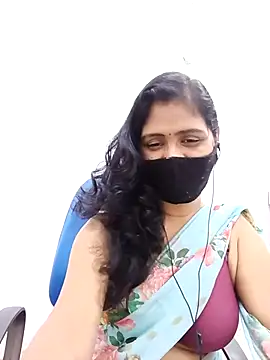 Lucky-Deepthi webcam